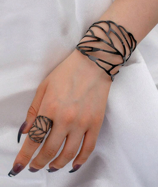 Black cuff bracelet & ring