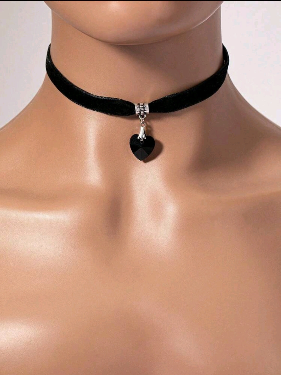 Crystal Glass Heart Pendant Short Necklace
