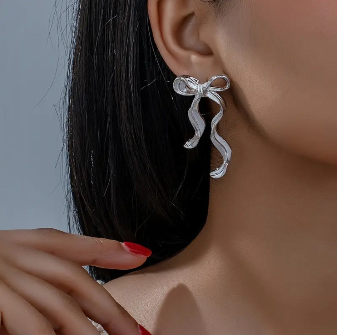 Dangle Drop Bow earrings