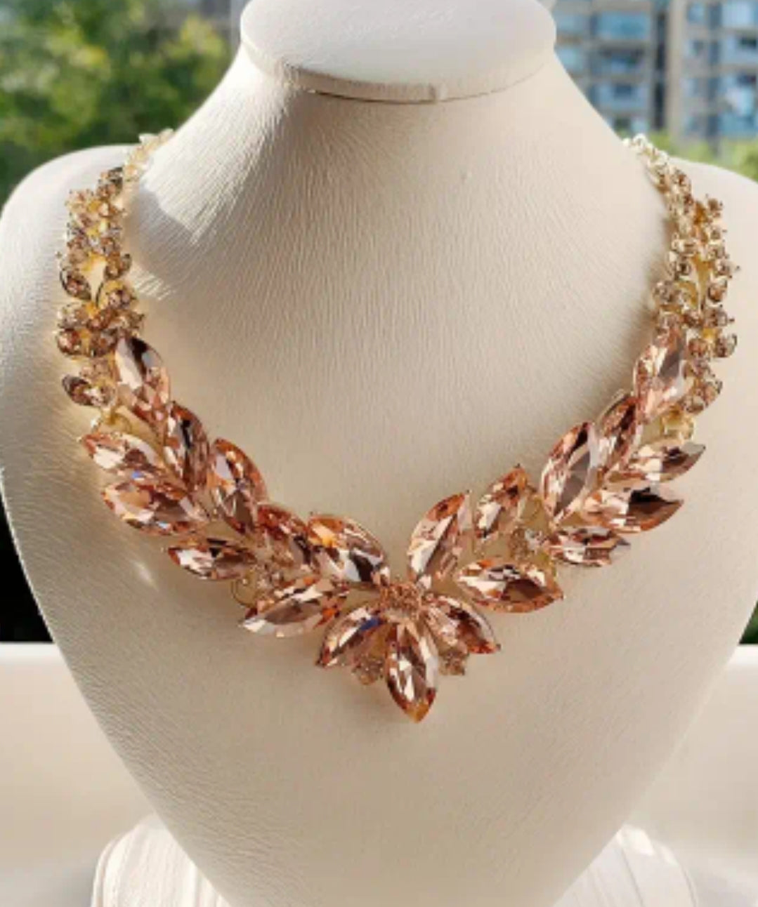 RHINESTONE bib necklace