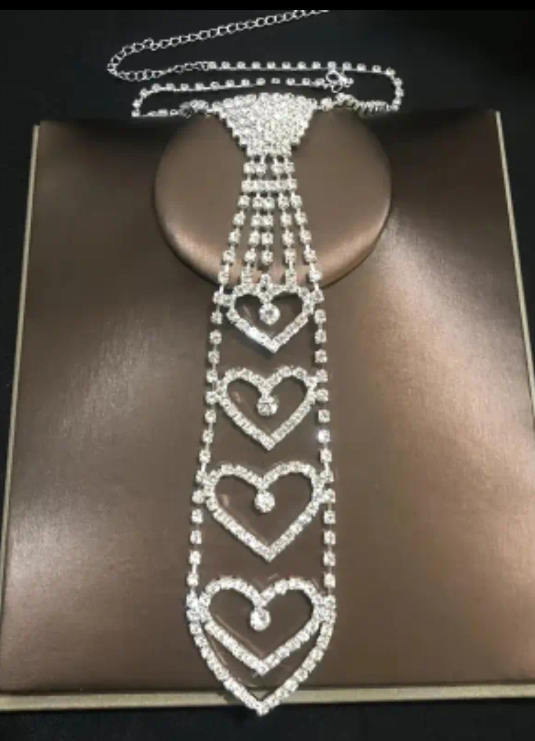 Heart shaped tie shaped necklace