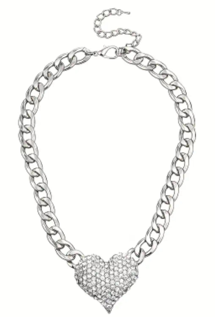 Heart rhinestone necklace