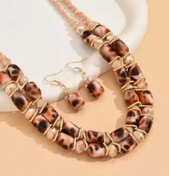 Stone necklace set
