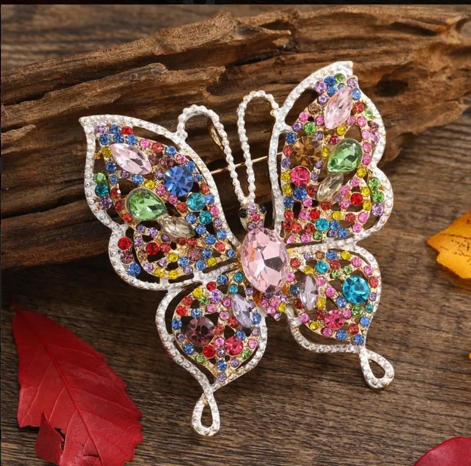 Classic Exquisite Crystal Butterfly Brooch