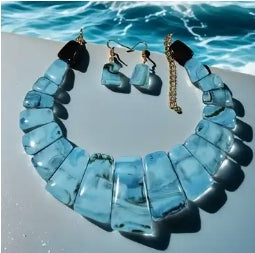 Blue Resin necklace set