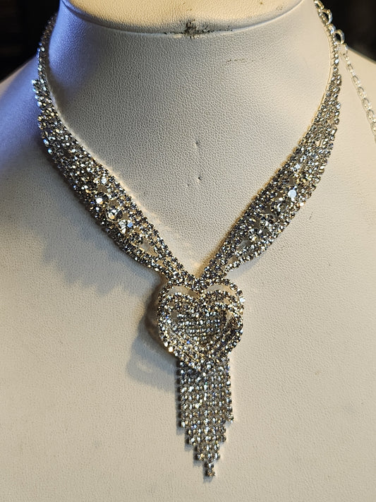 HEART RHINESTONE NECKLACE