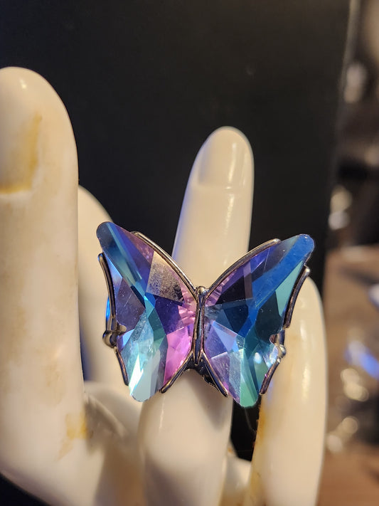 Fluorescent Butterfly Rings