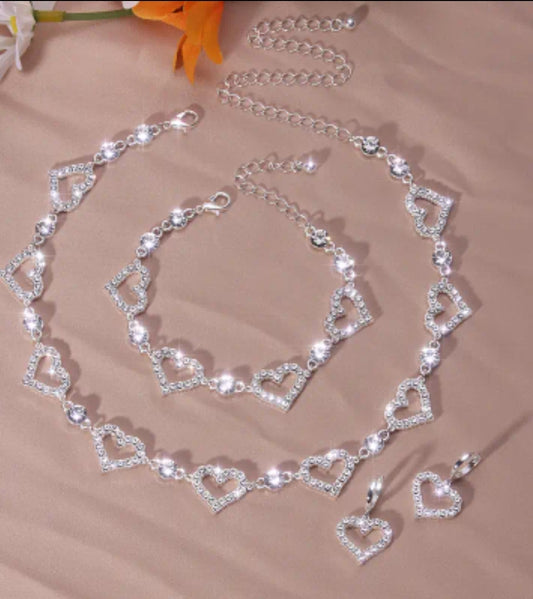 2pcs. rhinestone heart set