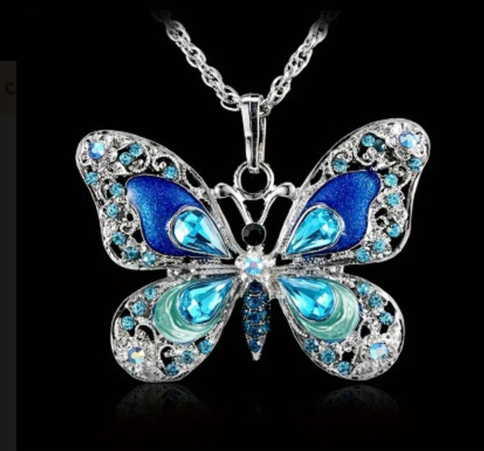 Exquisite Butterfly Pendant Necklace