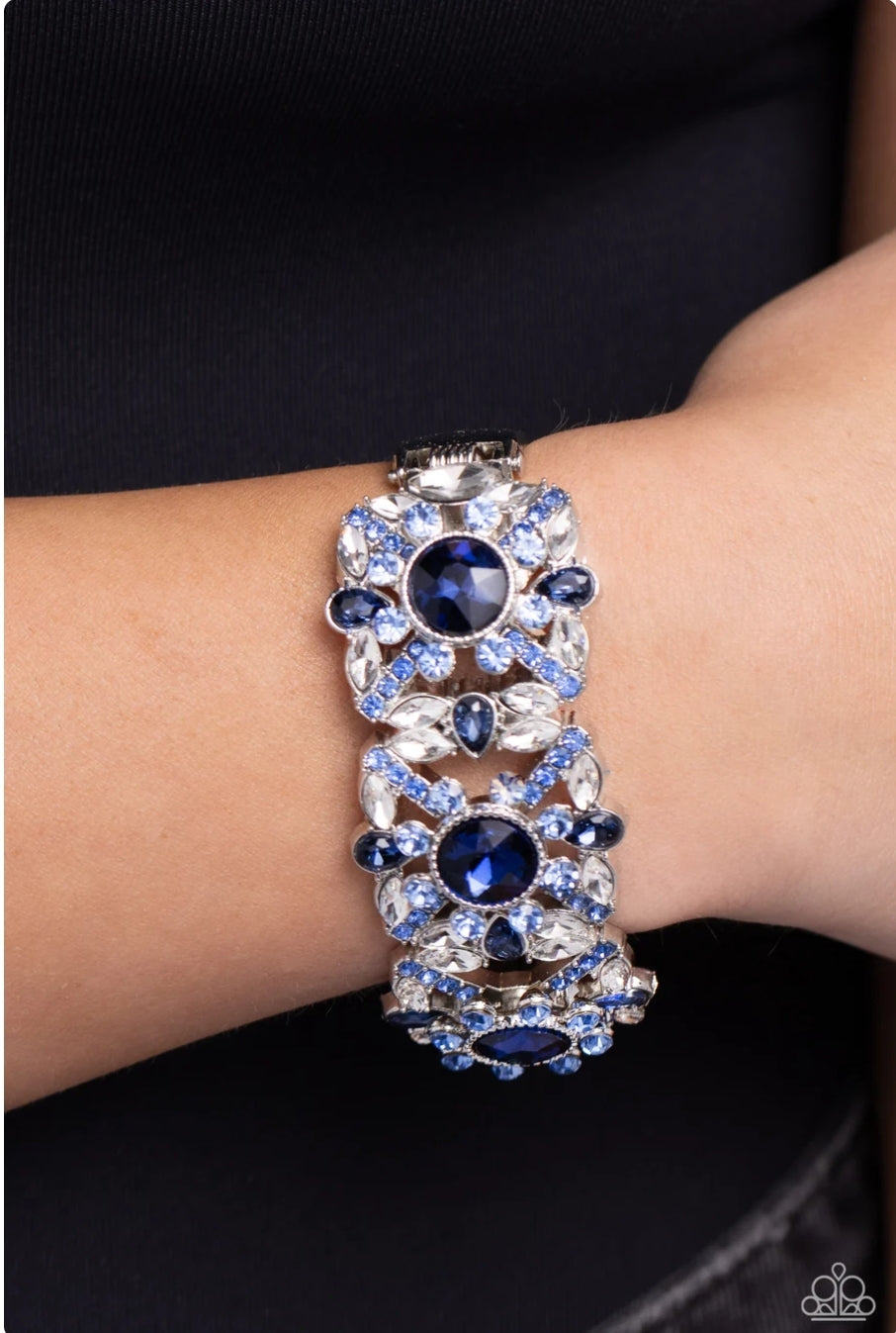 Shimmering Solo Blue bracelet