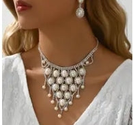Pearl/rhinestone bib necklace