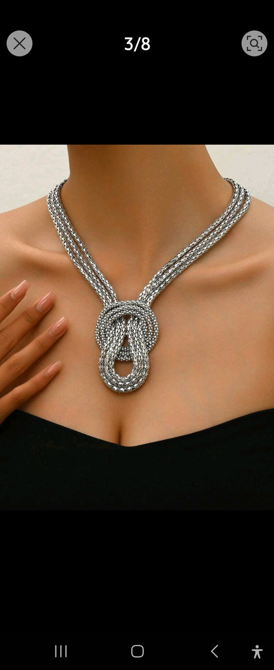 Multi-Layer Knotted Chain