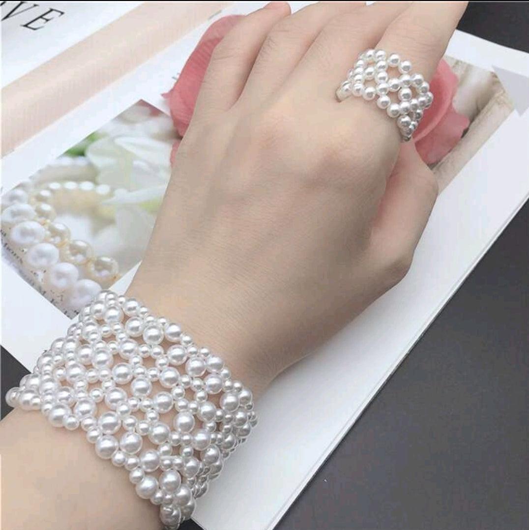 Pearl stretch bracelet  and ring set