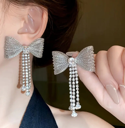 Exquisite Bow Design Shiny Rhinestone Earrings