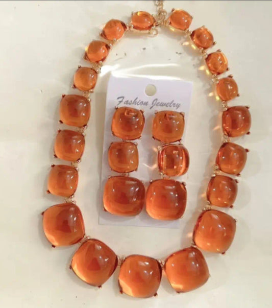 2PC. GLASS NECKLACE SET