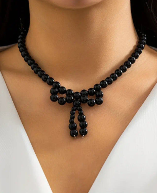 BLACK BOW BEAD NECKLACE