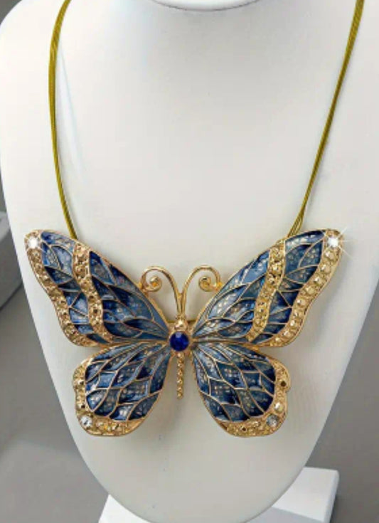 LARGE BUTTERFLY PENDANT NECKLACE