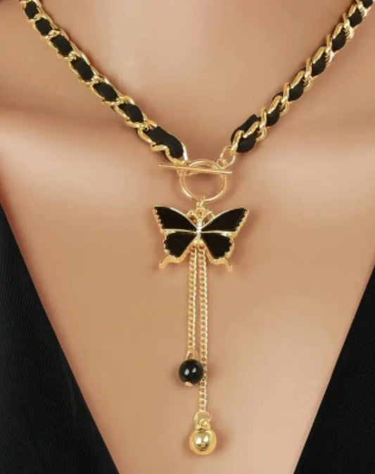 BLACK BUTTERFLY TOGGLE NECKLACE