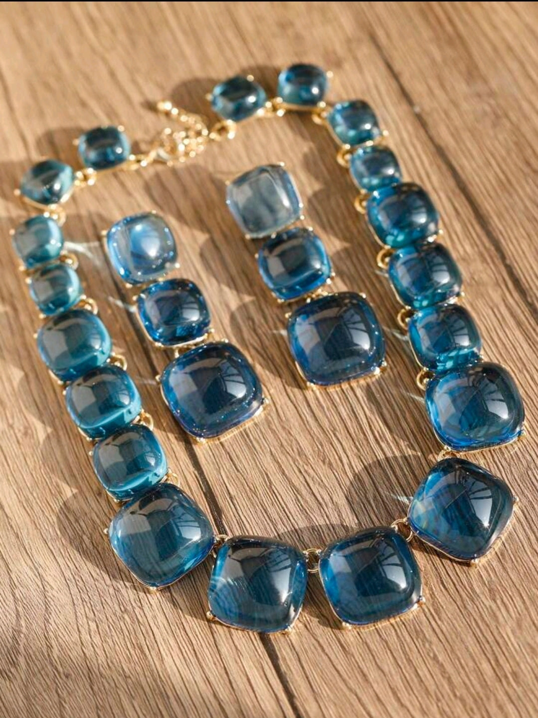 2PC. GLASS NECKLACE SET