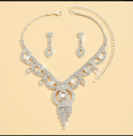 Earrings Plus Necklace Elegant Jewelry Set