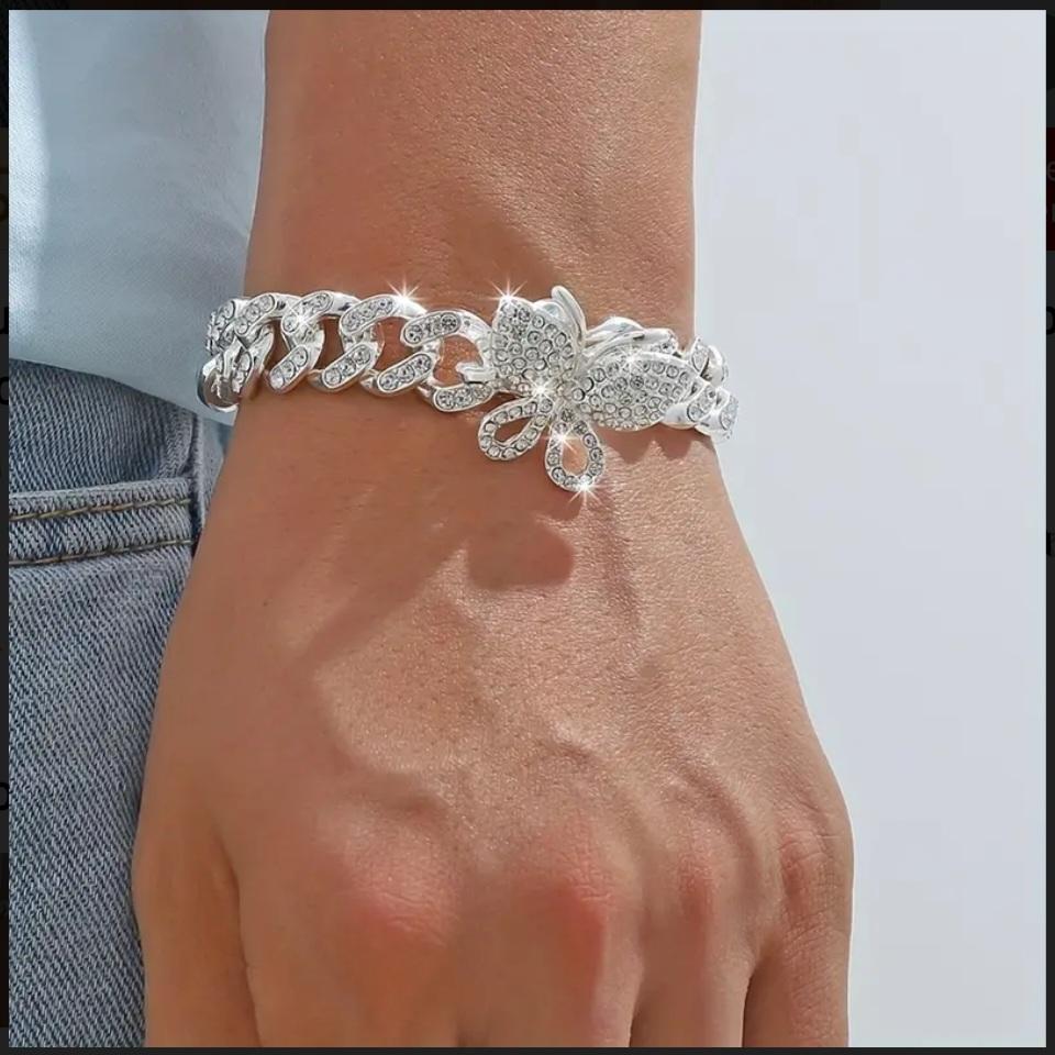 Luxury Sparkling Rhinestone Exaggerated Style Hip Hop Bracelet