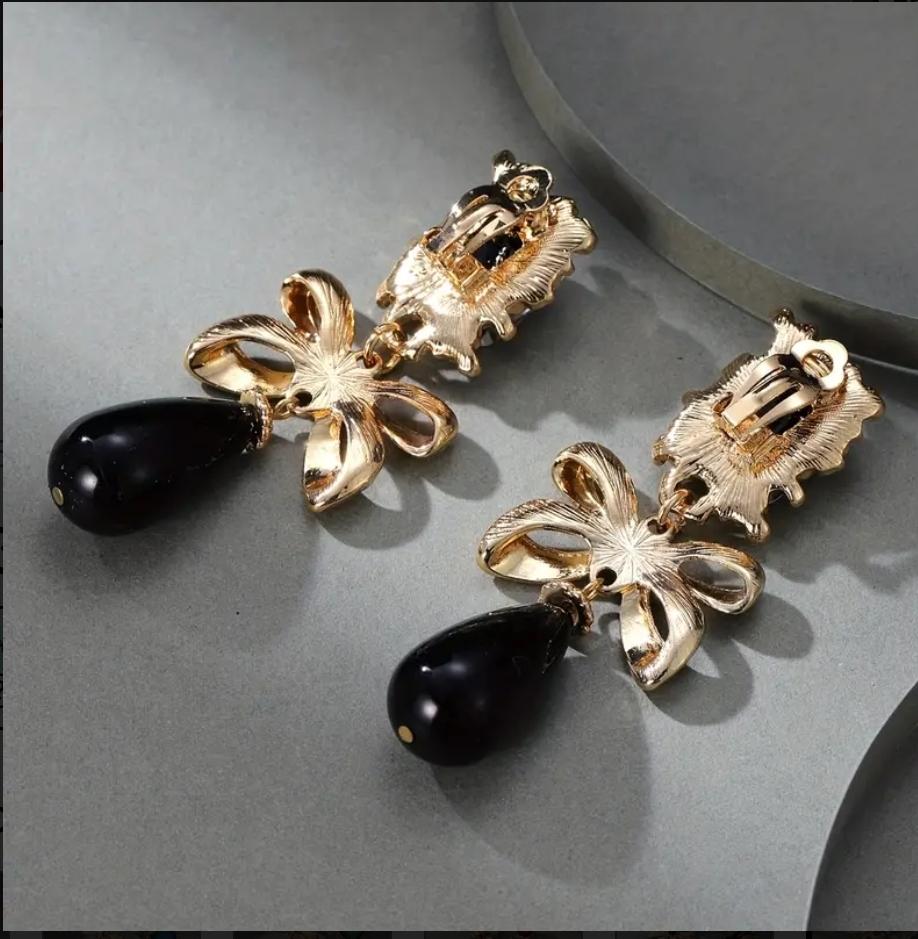 Unique Sparkling Clip On Earrings