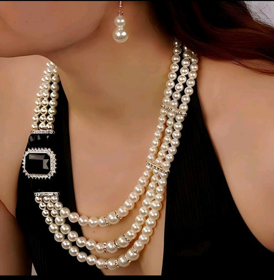 3 strand pearl set