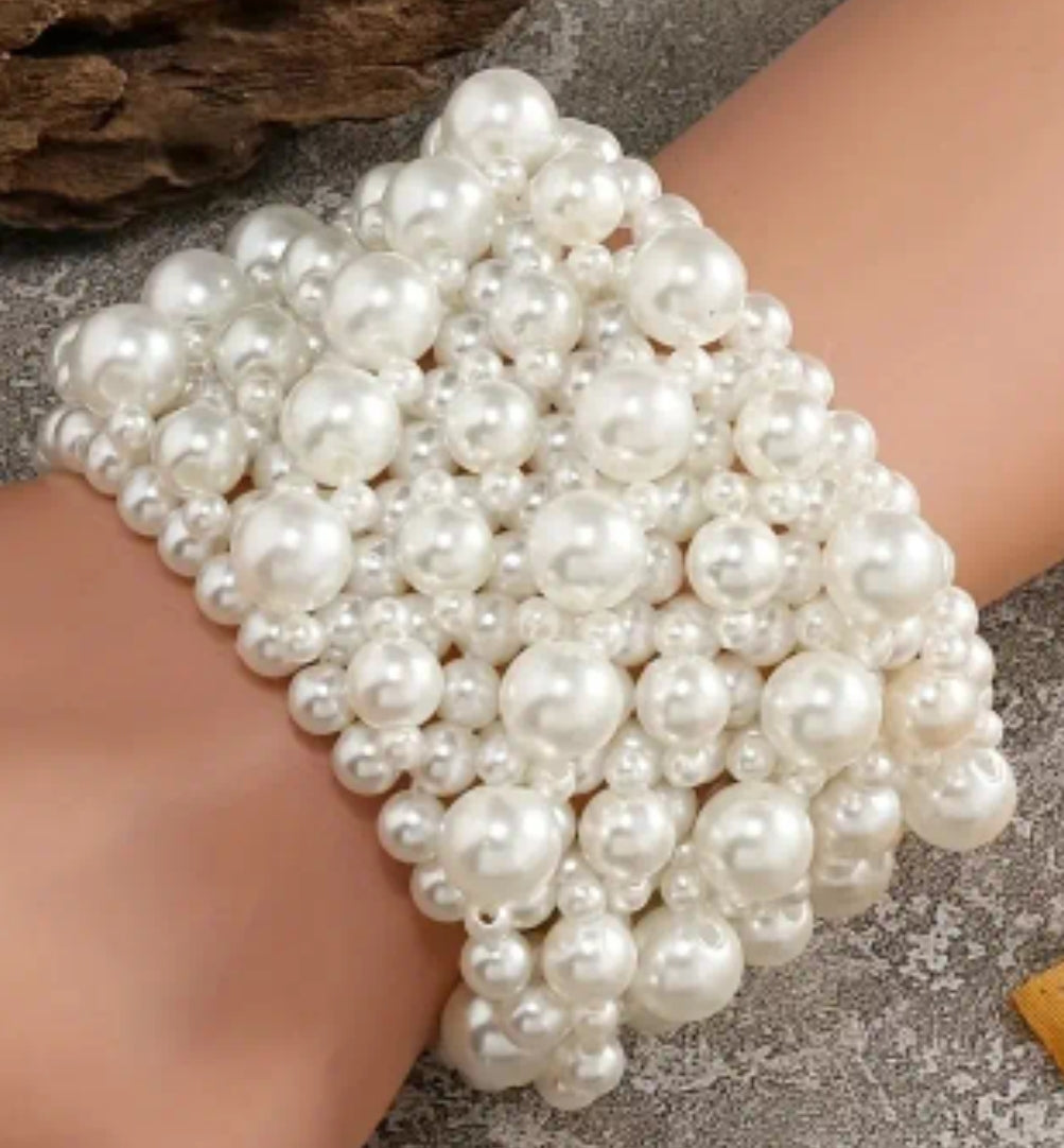 stretch pearl bracelet