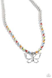 VIBRANT FLUTTER WHITE NECKLACE